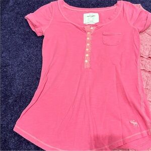 Abercrombie & Fitch Pink Short Sleeve Tee
